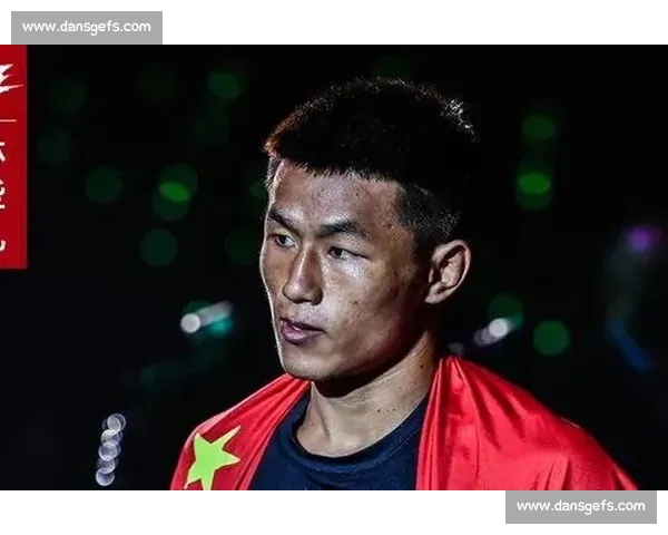 综合格斗赛前称重风波升级选手情绪失控现场冲突引发全网热议不断